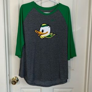 Women’s XXL Oregon duck shirt